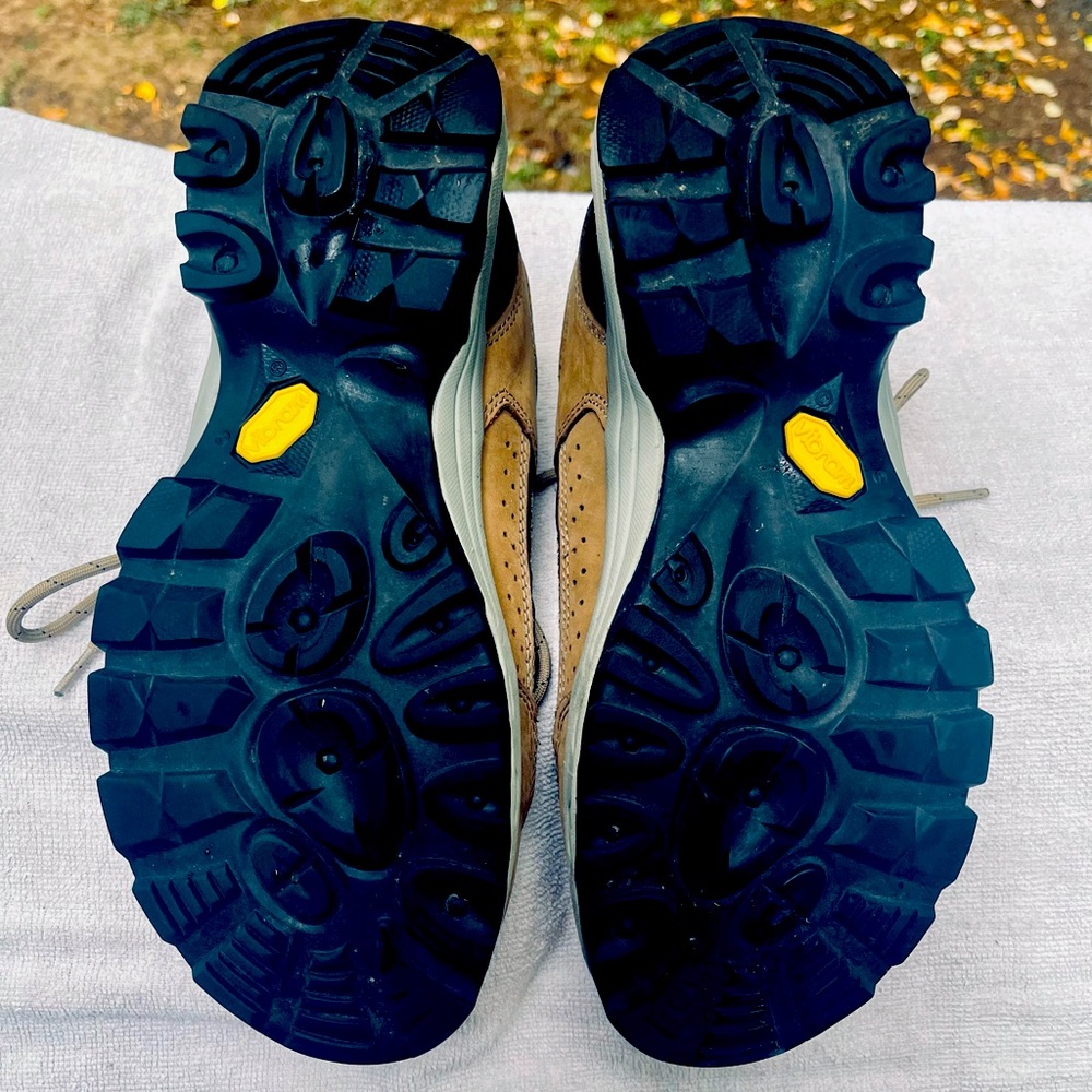 Merrell Breeze LT Low Hiking Shoes w/upper mesh